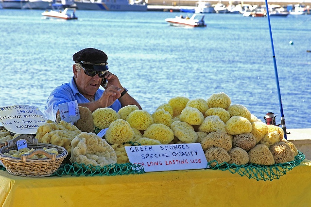 sponge-seller-in-paphos-harbour